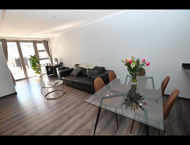 2 BEDROOM APARTMENT FOR SALE IN RIVONIA